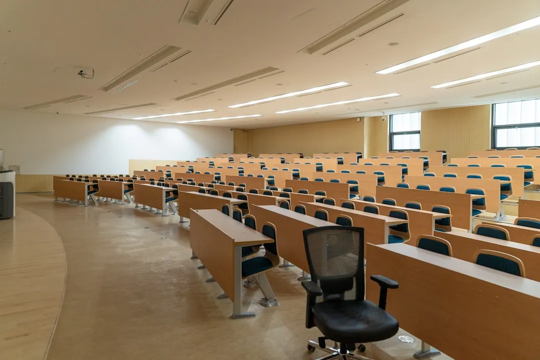 基于消费者洞察报告的智能手机竞争策略分析案例