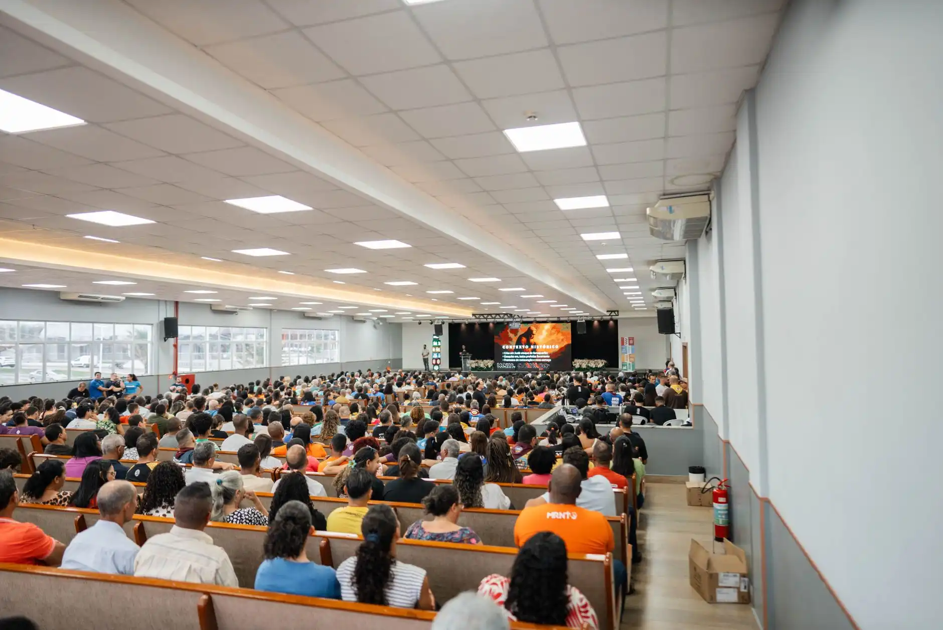 消费洞察报告如何赋能品牌决策：从数据采集到策略落地的完整路径解析