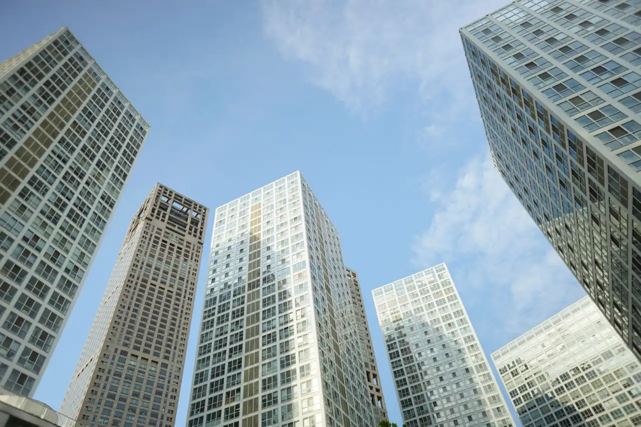 2024年消费洞察报告：从数据看品牌竞争策略的调整方向