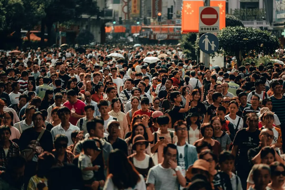 2025年消费趋势洞察报告：从数据看Z世代消费偏好变迁