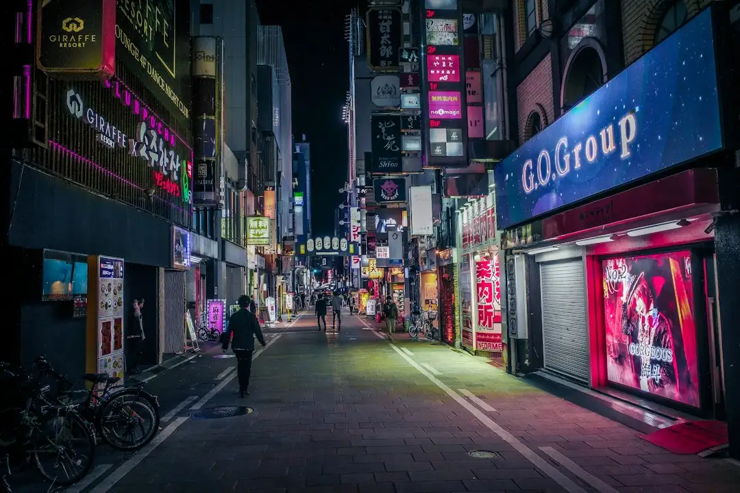 从渠道效能评估看消费品牌差异化竞争策略的优化路径